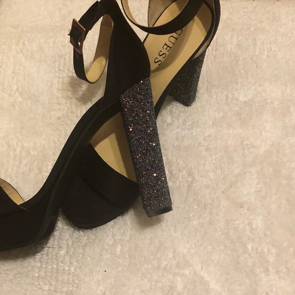Guess pumps - Picture 1 of 6